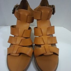 Report Rebecka Camel Strappy Chunky 7.5 Heels